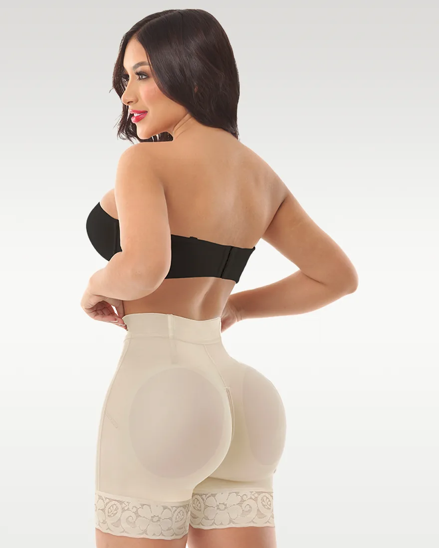 Le même shorty, de dos