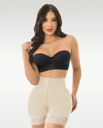 Shorty remonte fesses à zip