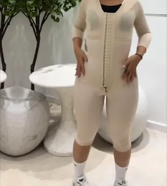 Gaine post-chirurgie en powernet, essayée à la boutique